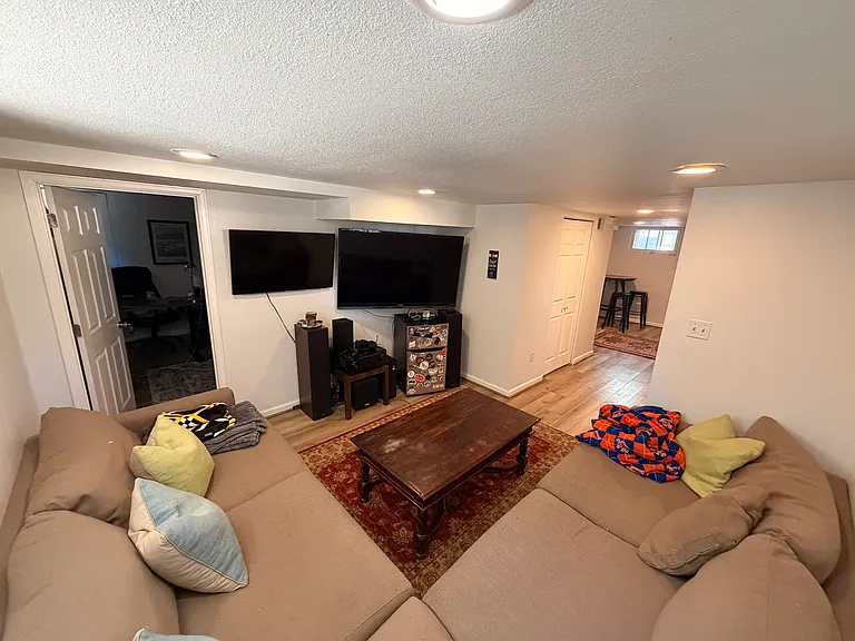 3150 Benton St — Photo 24
