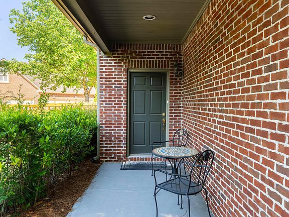 4th image of 569 Alston Park Dr