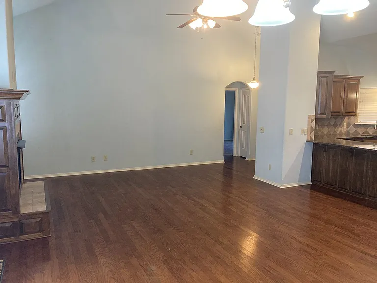 720 Venice St — Photo 19