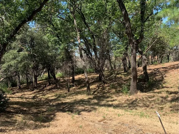 4896 Malibu Dr, Paradise, CA 95969