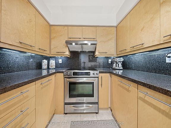 5th image of 233 Beecroft Rd #1915