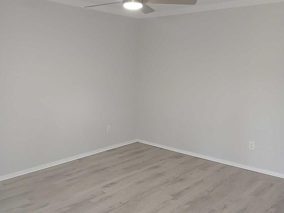 3rd image of 103 Phylis Dr