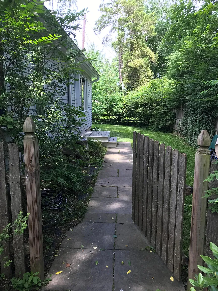 492 Prospect Ave photo 1