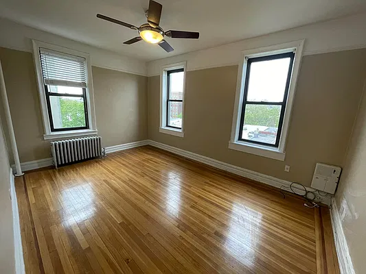 Rented by Ben Bay Realty Co. of Bay Ridge | media 9