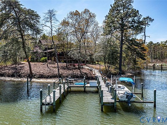 3rd image of 176 Baypointe Ct