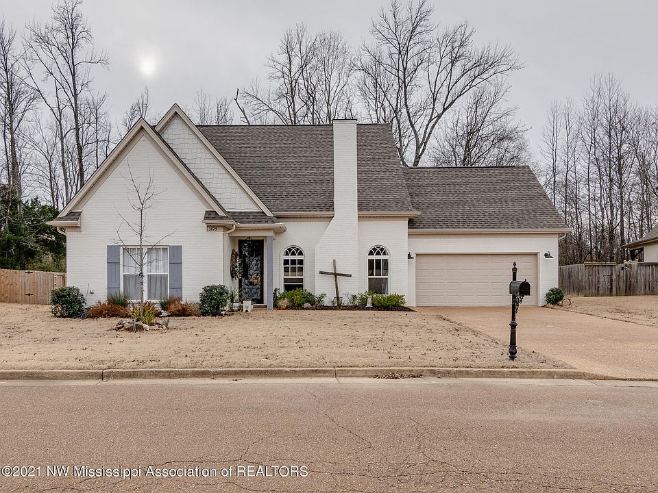 1st image of 3725 Kenton Dr