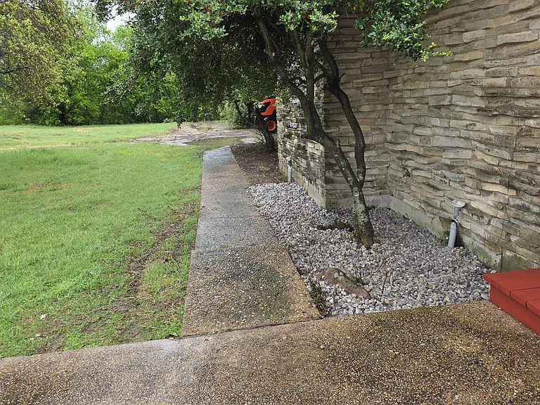 1002 W Bear Creek Rd — Photo 46