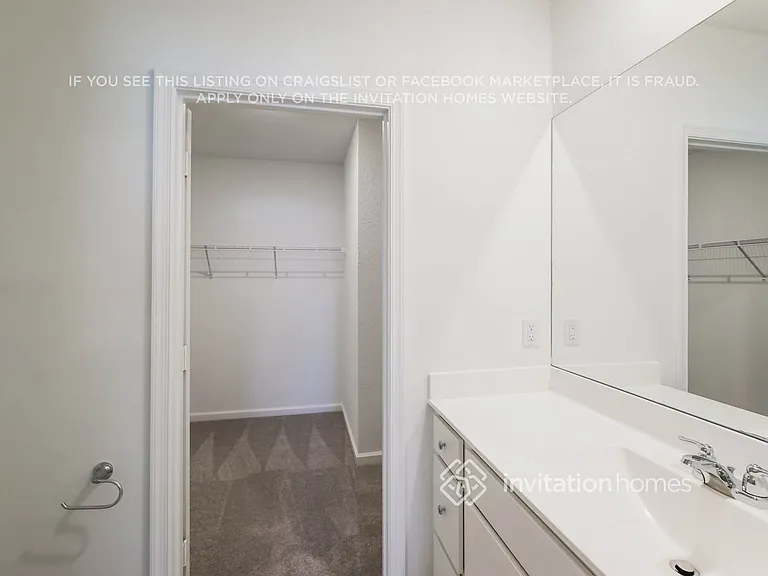 714 Carlyle Way — Photo 16