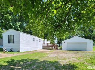 9737 E Excalibur Pl, Cromwell, IN 46732