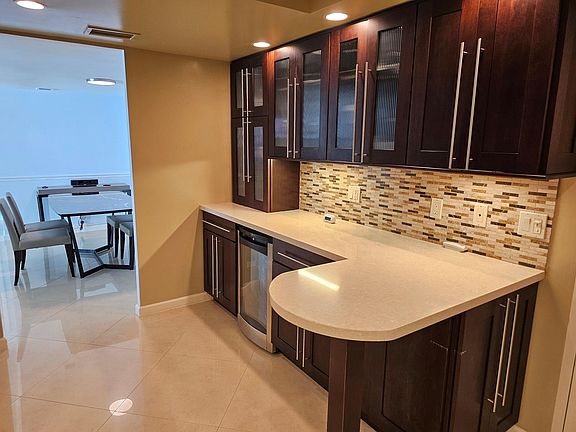 4th image of 4100 Galt Ocean Drive #1111