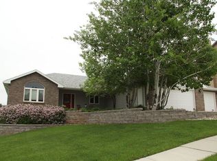 4033 Valley West Dr, Rapid City, SD 57702