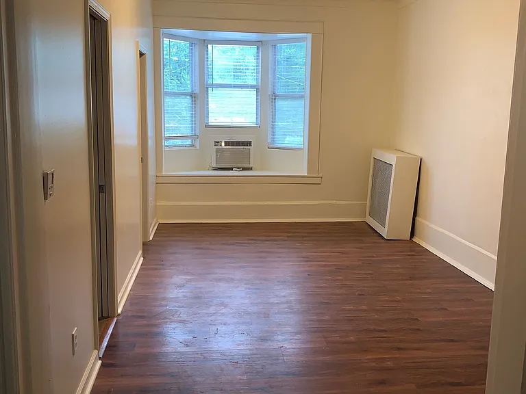 5812 Degiverville Ave — Photo 6
