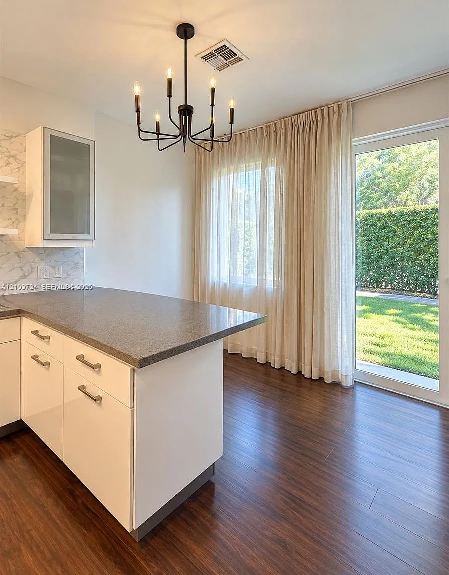 Walden Townhomes — Photo 4