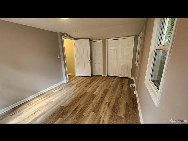 37 W Shevlin Ave — Photo 4