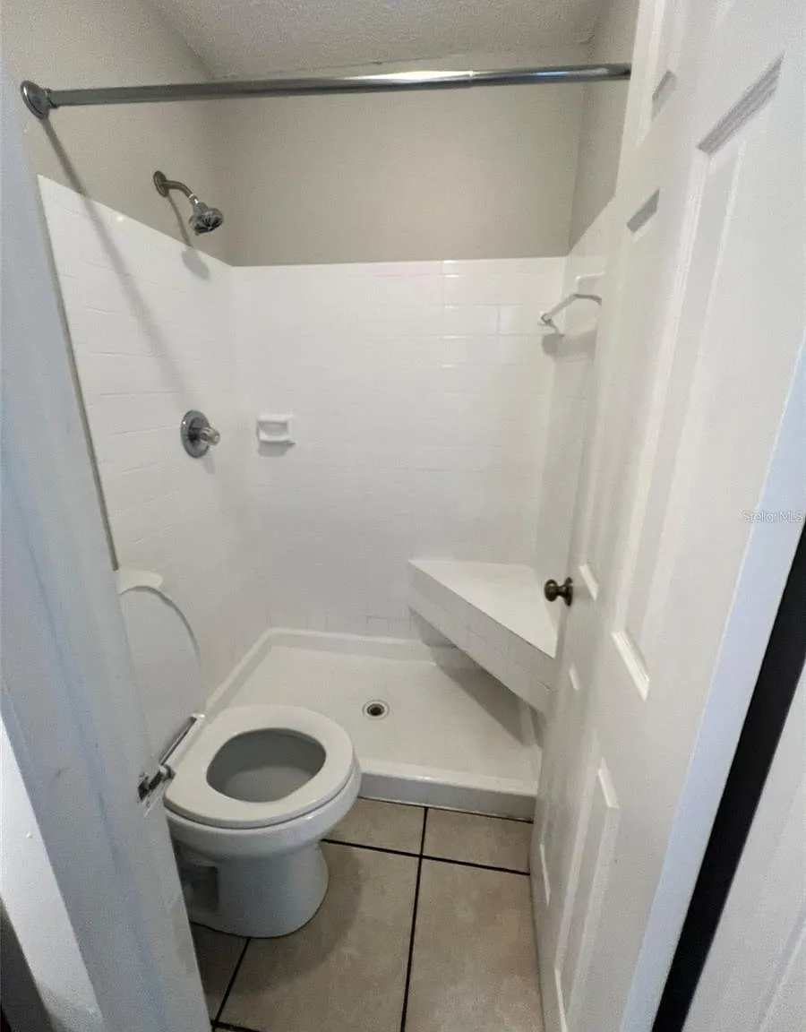 2 bed, 864 sqft, $1,425 — Photo 1
