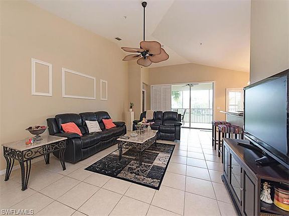 3rd image of 1405 Tiffany Ln APT 1401