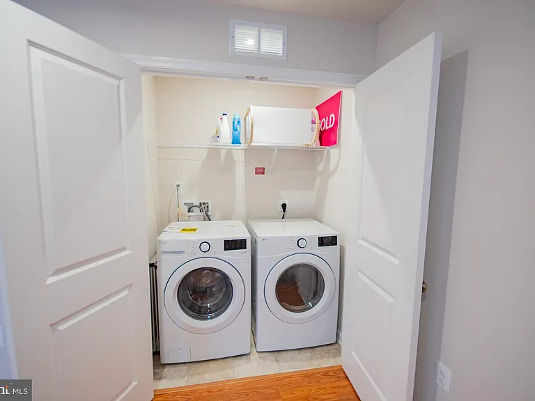 34 Coolidge Ave — Photo 32