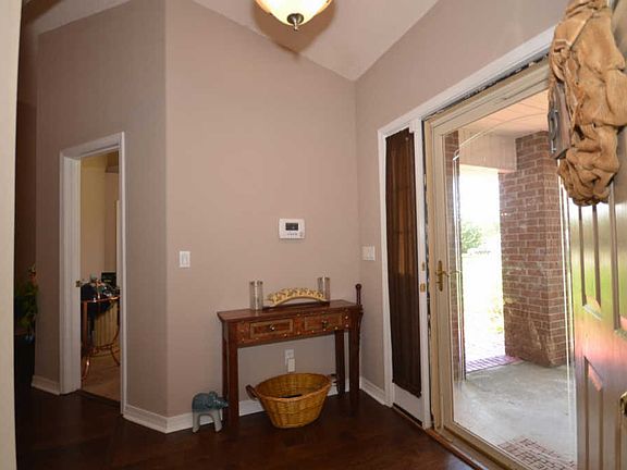 5th image of 6737 Fairmont St