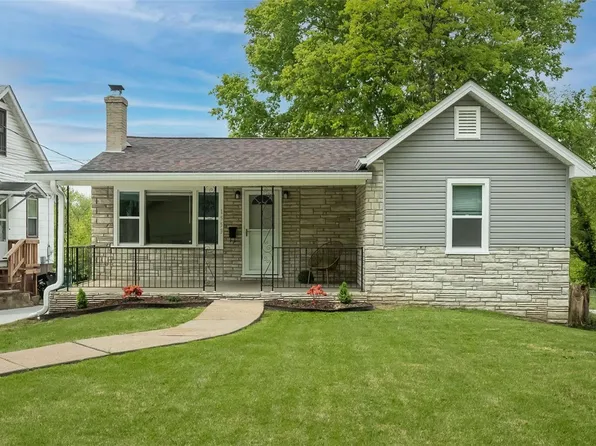 1553 Salerno Dr, Saint Louis, MO 63133