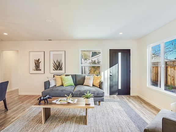 5th image of 467 Bell St