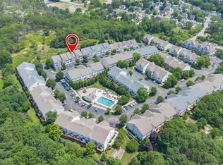 74 Mountainside Dr, Pompton Lakes, NJ 07442