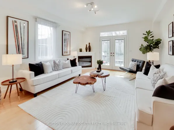 80A Robina Ave, Toronto, ON M6C 3Y7