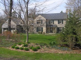 860 E Ravine Ln, Milwaukee, WI 53217