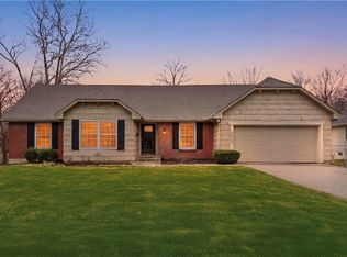 5617 W 86th Ter, Overland Park, KS 66207