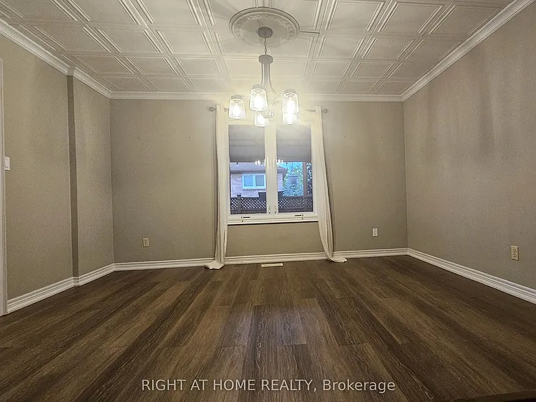 28 Mullen Dr — Photo 8