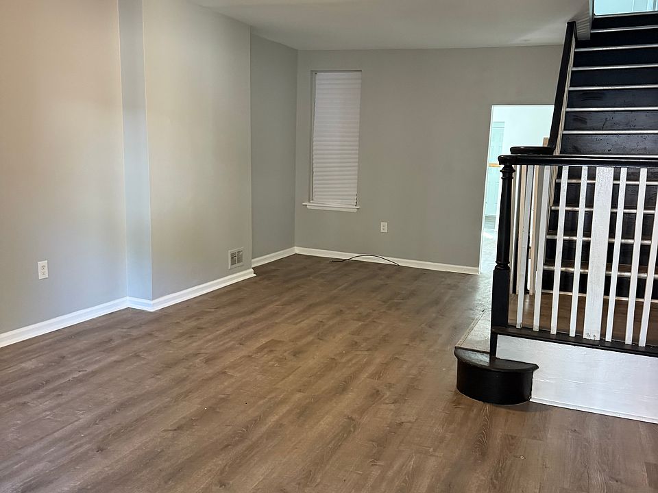 2nd image of 416 N Franklin St