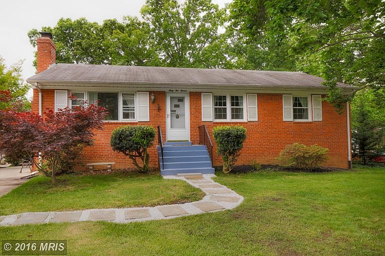 1st image of 6111 Briarview Ct