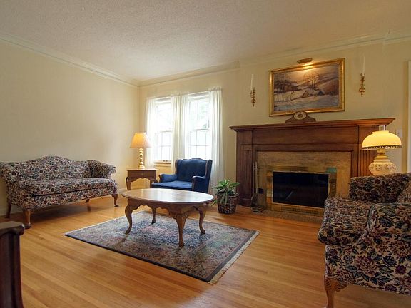4th image of 1823 Jefferson Ave