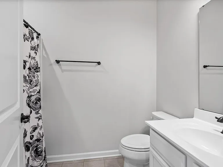 150 Curtis Ct — Photo 21