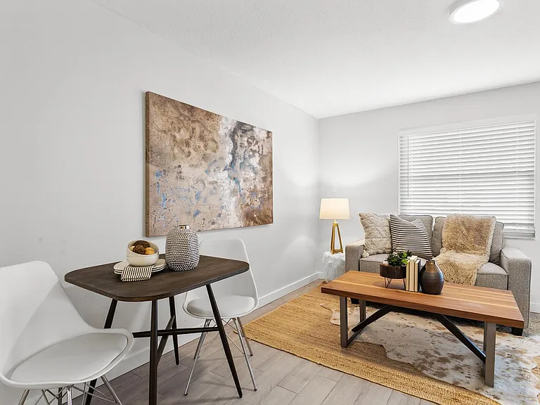 4904 W Lancaster St #4 — Photo 6