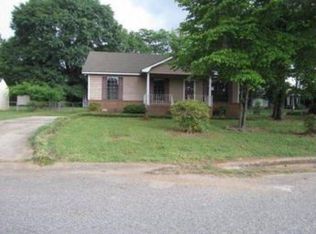 2417 Yardley St, Bessemer, AL 35023