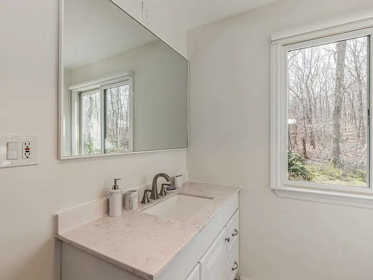 35 Ocean View Pkwy — Photo 9