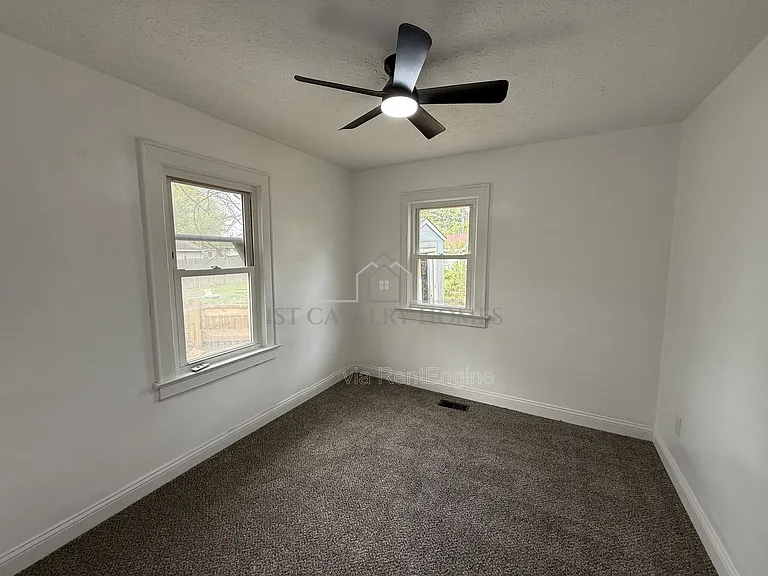778 Ravenswood St — Photo 16