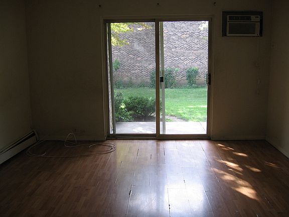 2nd image of 1160 Valley Ln APT 107