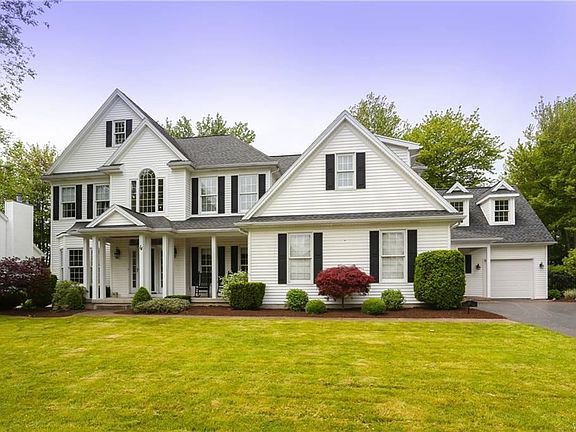 2nd image of 14 Pinelake Dr
