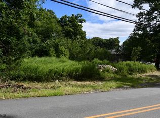 151 Monroe Trl, Hopatcong Boro, NJ 07843