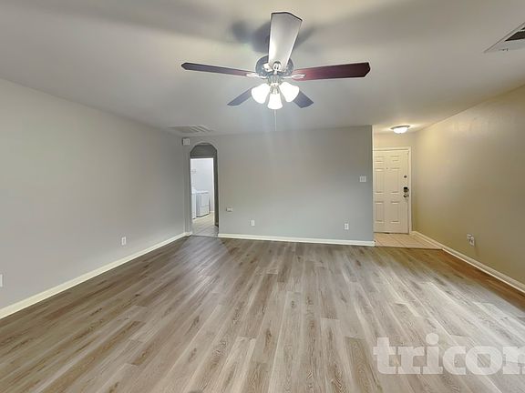 3rd image of 4817 Cedar Springs Dr