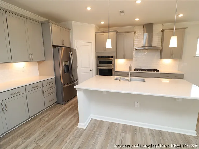 212 Breeders Cup Way Valencia #58 — Photo 13