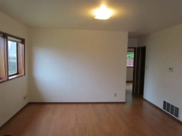 764 Dayton Ave NE, Renton, WA 98056