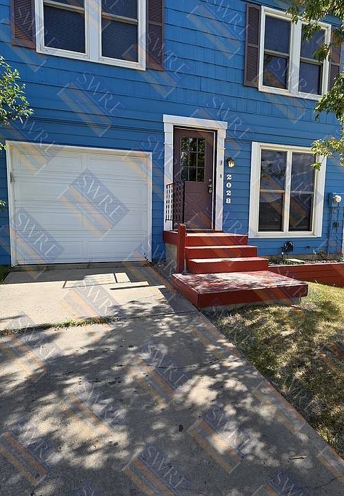1st image of 2028 Arthur Ave