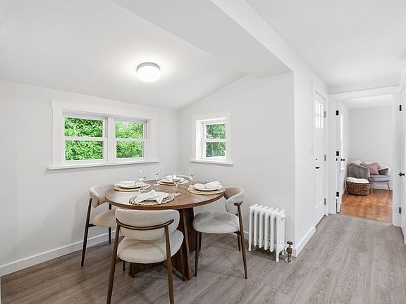 5th image of 41 Bridgeport St