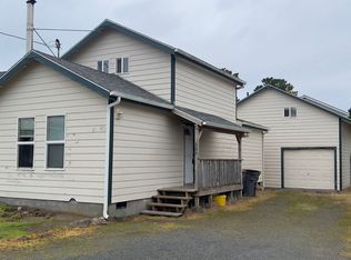 306 17th Ave, Seaside, OR 97138