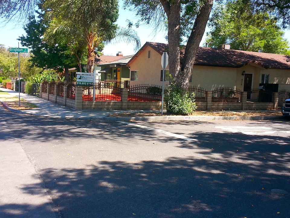 1st image of 850 N. Brighton St.