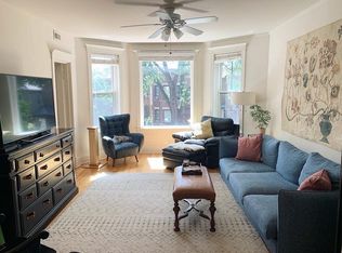 2438 W Wilson Ave #2, Chicago, IL 60625