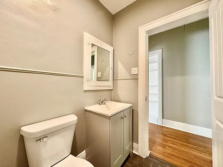 1034 Huey St — Photo 8