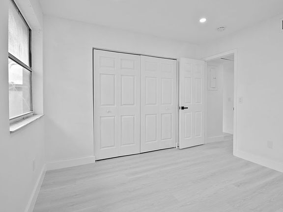 3rd image of 20230 NE 3rd Ct APT 6